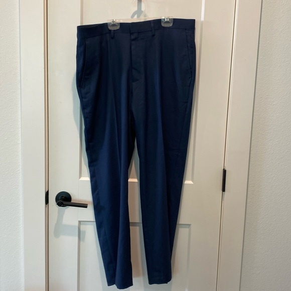 Haggar Other - Men’s Haggar Taylor’s Fit Travel Performance Pants. ‎ Navy.  Size 36x30